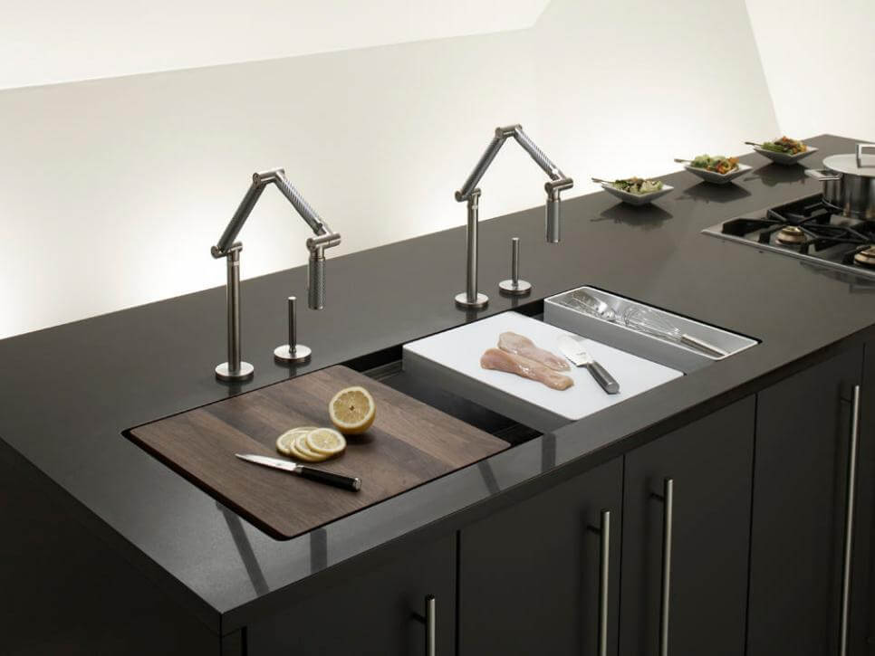 Read more about the article 4 Easy Steps on How to Clean Your Kitchen Sink