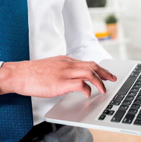 arreglar o cambiar cable de cargador de portátil