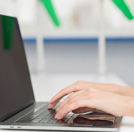 bisagra portátil rota en Valencia